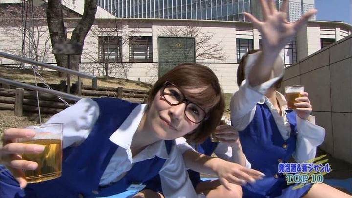 ランク王国でサンバガールとOLが花見してるエロ画像 17
