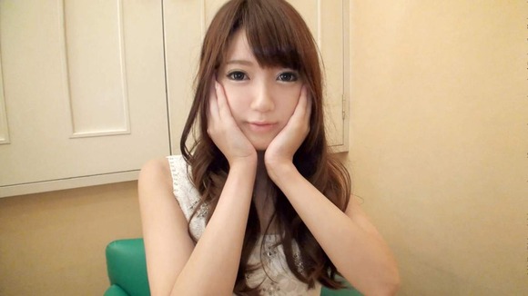 お嬢様だけどパイパンな女子大生をハメ撮り 1