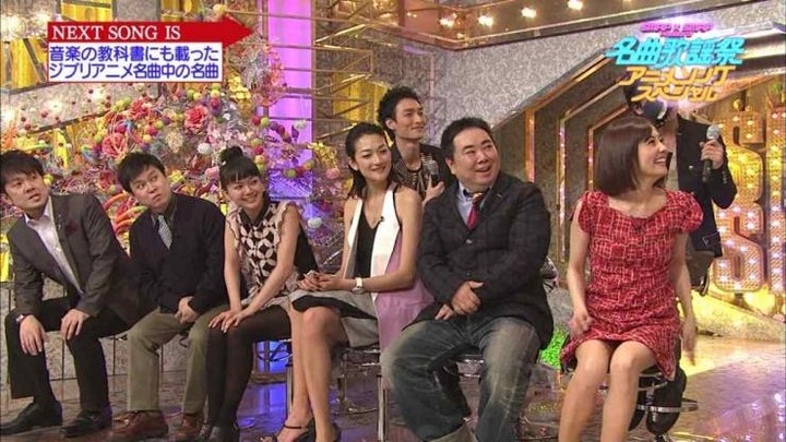 小林麻耶のミニスカパンチラ画像まとめ 19