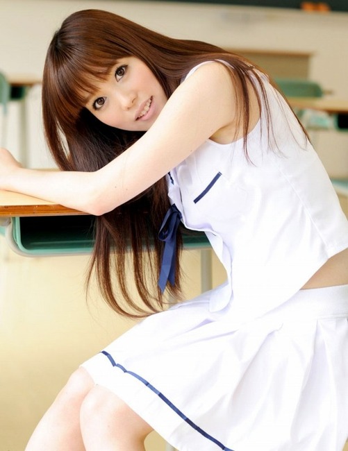さくら萠　清楚系な女の子のハメ撮りエロ画像 1