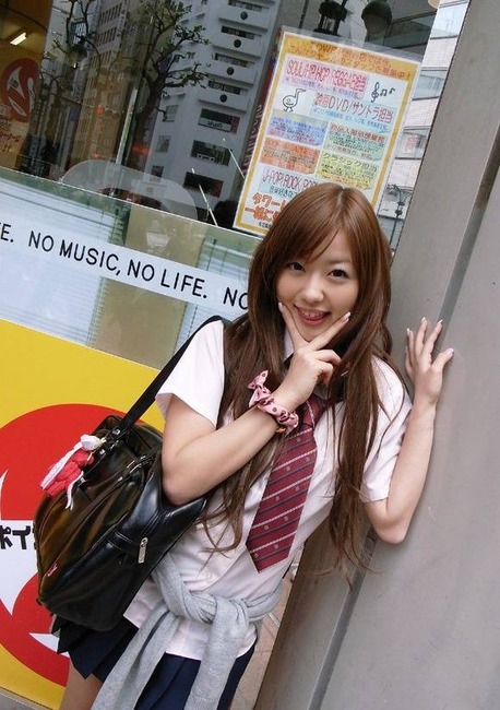 初音ミクのコスプレしてるAV女優 ほしのみゆ(23)のエロ画像40枚 39