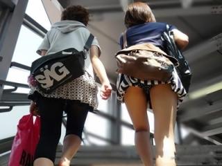 暖かくなってきたので素人のパンチラ盗撮エロ画像まとめ30枚 3