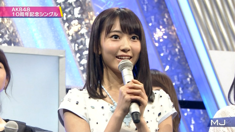 AKB48　宮脇咲良がパンチラしてるエロ画像 9