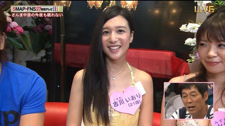 27時間テレビで人気AV女優がパンチラしてる 16