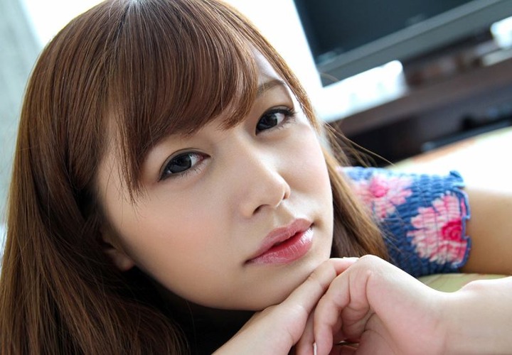 紺野ひかる　AV女優の下着姿がエロい画像 9