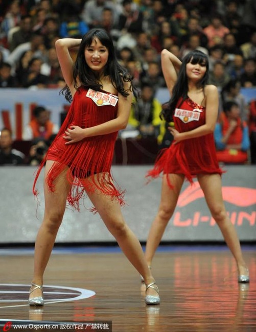 台湾チアリーダーのパンチラや胸チラがエロい画像35枚 24