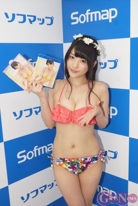 巨乳なお姉さんがソフマップにデビューしてるエロ画像まとめ 27