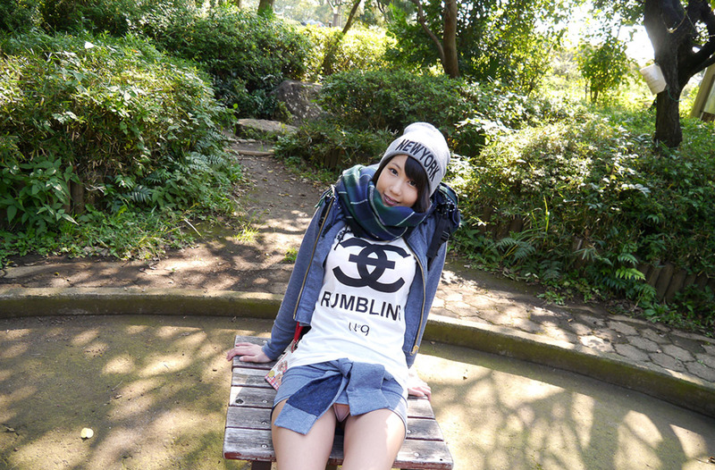 湊莉久　グラビアアイドルの競泳水着がエロい画像 2