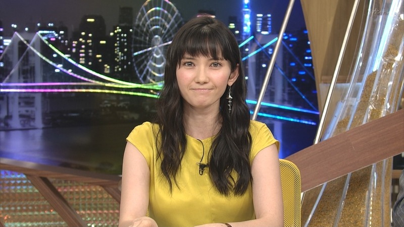 市川紗椰さんのおっぱいが気になって仕方がない番組 15