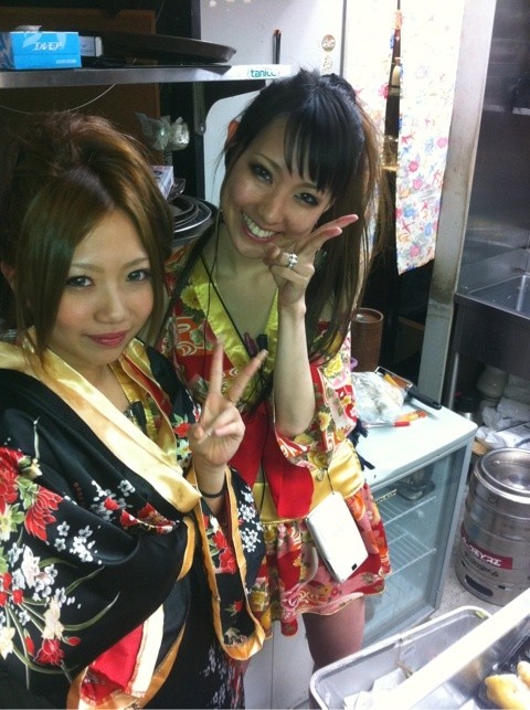 花魁系のセクシー居酒屋で働く素人娘のエロ画像が大量にうｐされてるぞｗｗｗｗｗ 26