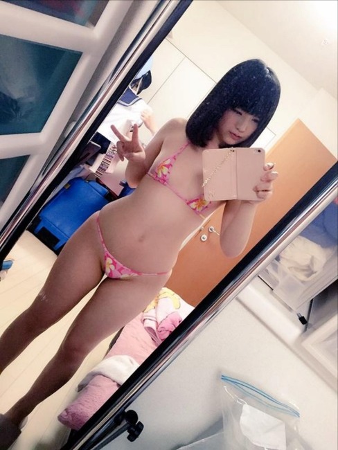 人気AV女優の自撮りエロ写メ・画像 25