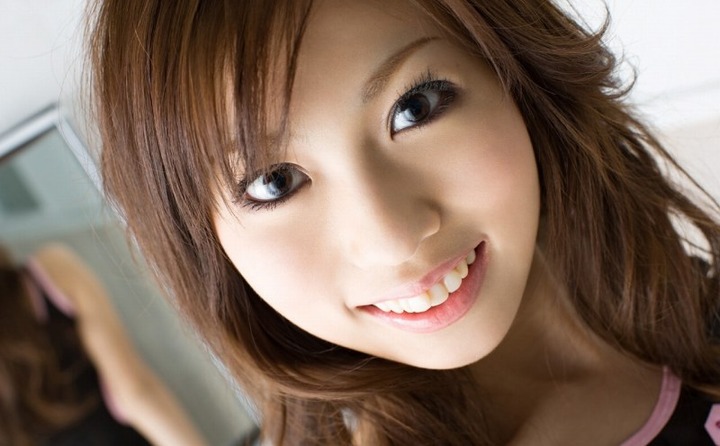 小桜沙樹　ギャル系AV女優の服装がエロい画像まとめ 71