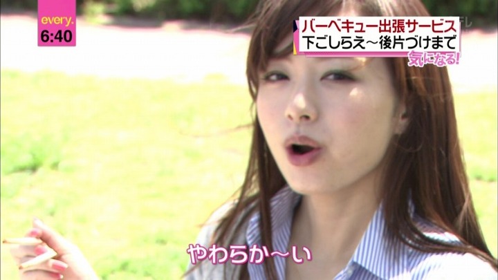 伊藤綾子　美人女子アナのサンタコスプレがエロい画像まとめ 16