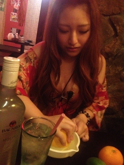 花魁系のセクシー居酒屋で働く素人娘のエロ画像が大量にうｐされてるぞｗｗｗｗｗ 8