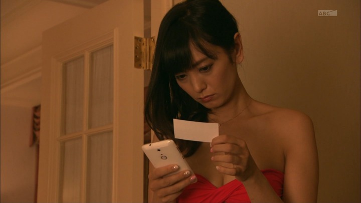 元女子アナ脊山麻理子(34)が匿名探偵で男を誘惑してるエロ画像 7