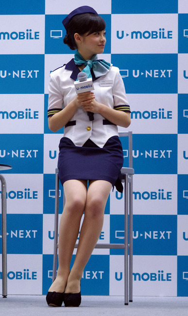 【gif画像あり】橋本環奈のバッティングフォーム可愛すぎｗｗｗｗｗｗｗｗ 13