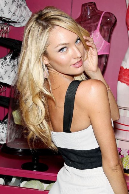 海外のスーパーモデルの下着姿がエロい画像45枚 46