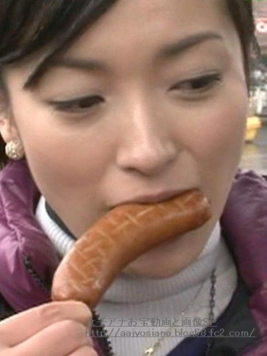 フェラをするようにモノを食べるアイドル達の顔がエロい 12