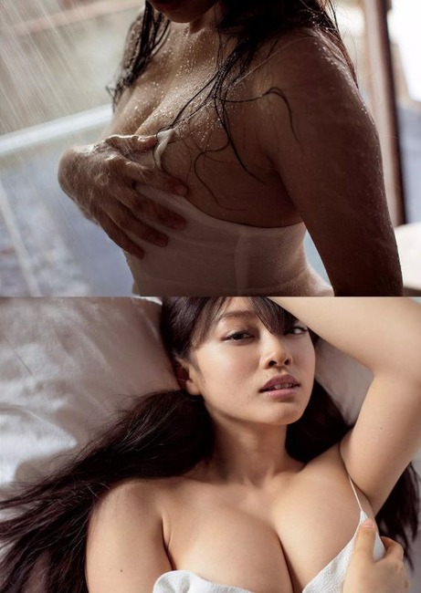 山地まりが手ぶらしてるエロ画像 6