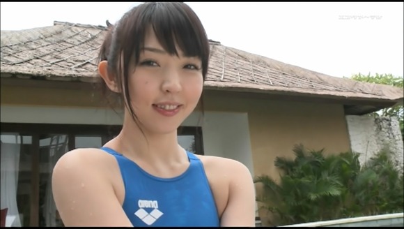 大塚麻恵　巨乳グラビアアイドルの透け透け下着がエロい画像 14