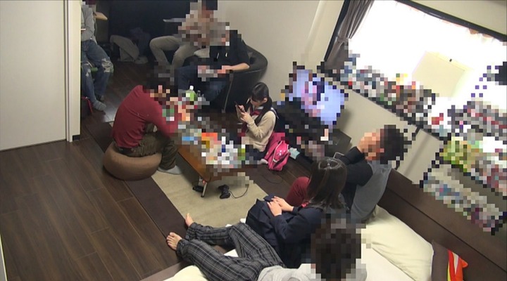 ゆとり世代の学生が乱交セックスしてるAVのエロ画像 9
