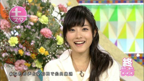石原さとみの笑顔が可愛いエロキャプ画像まとめ 6