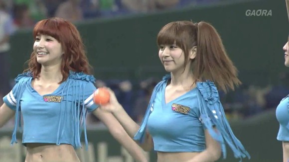 台湾ウェザーガールズの始球式がエロい画像30枚 4