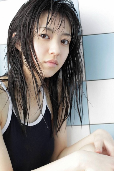 AV女優やアイドルの競泳水着で抜きたいので画像貼ってください 35