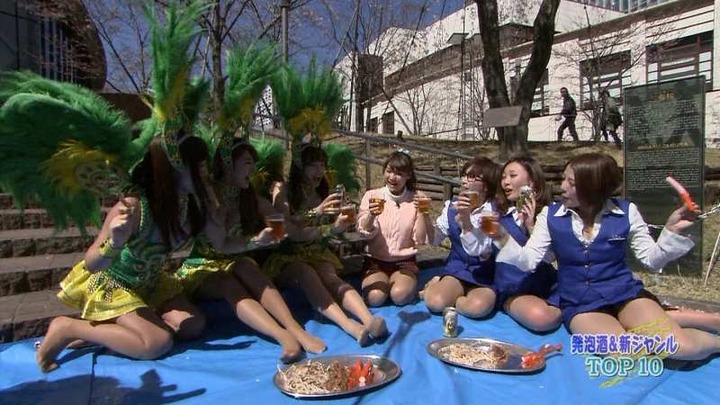 ランク王国でサンバガールとOLが花見してるエロ画像 28