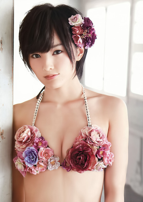 【画像】山本彩、ツイッター開始！30分あまりで１万4000人がフォロー　その中には田中将大の名前も 8