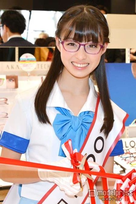 【画像】橋本環奈は一体どれだけ可愛ければ気が済むというのか 5