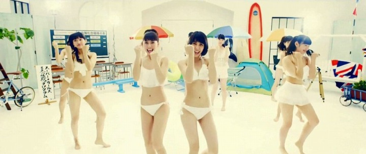 SUPER☆GiRLS / イッチャって♪ヤッチャって♪のPVがエロい画像 11