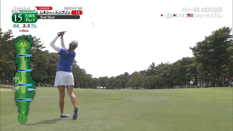 しゃがみパンチラしてる女子プロゴルフ 15