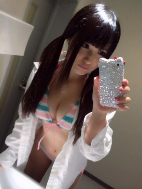 今夜のおかずになるグラビアアイドルの自撮りエロ写メ 6