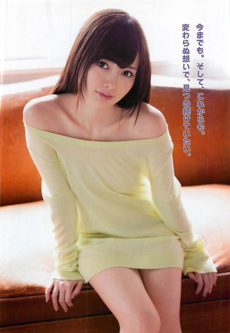 【画像】小嶋陽菜(26)と白石麻衣(22)　フランス凱旋門賞でツーショット　「美少女すぎ」「可愛すぎ」 絶賛の声が殺到 5