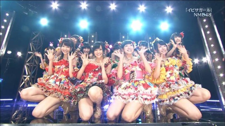 NMB48が超ミニスカ衣装で踊ってるエロ画像30枚　【イビサガール】 28