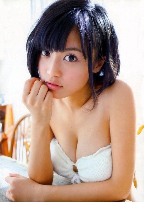 小島 瑠璃子・こじるりのピンク色の競泳水着がエロい画像など40枚 10