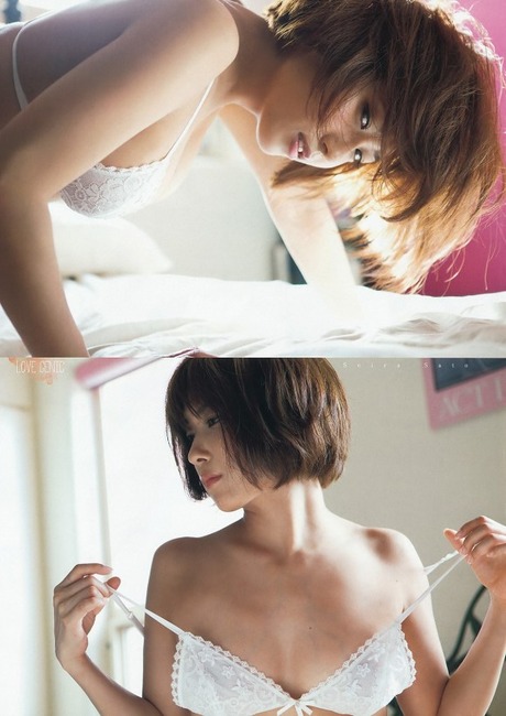 佐藤聖羅が砂で乳首隠してるエロ画像 4