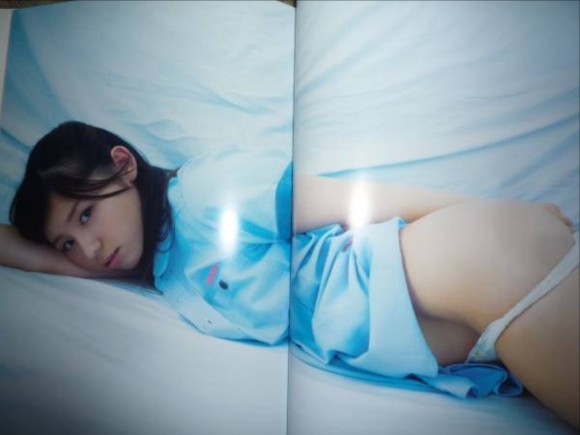 小池里奈がドレス姿で乳首が見えそうｗ【画像あり】 13