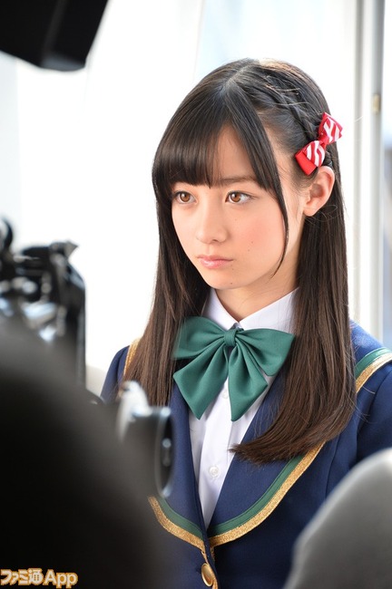 【画像】橋本環奈は一体どれだけ可愛ければ気が済むというのか 3