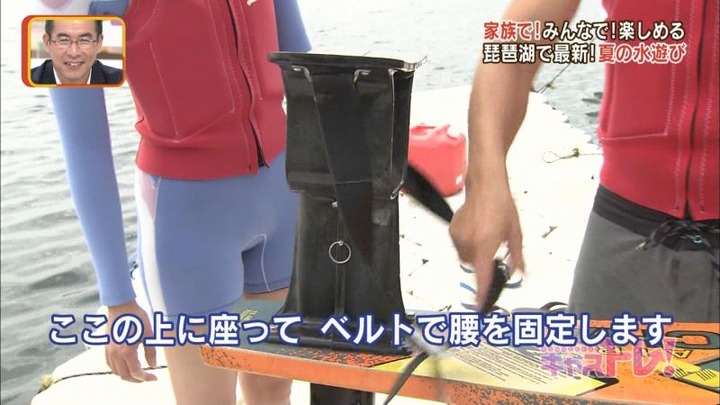 斎藤真美女子アナウンサーのウエットスーツ姿がエロいキャプ画像 16