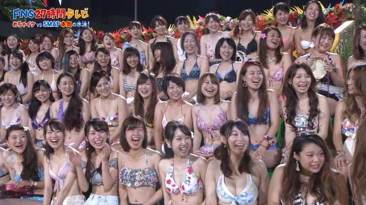 27時間テレビ　観客の水着ギャルがエロい画像 1