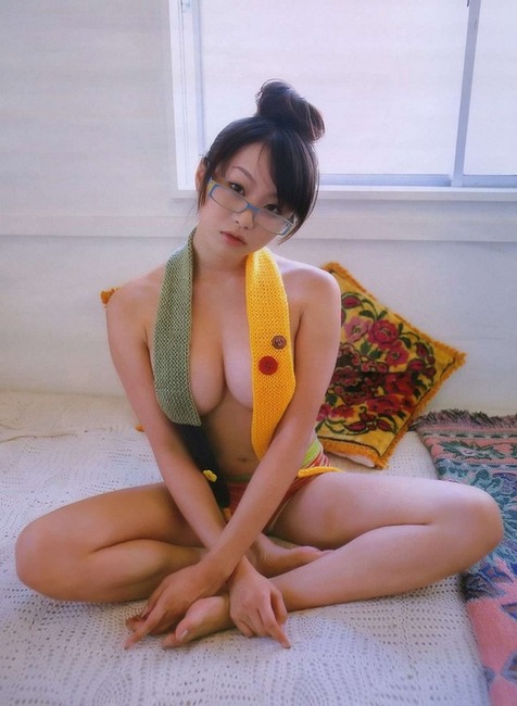 青島あきな　巨乳グラビアアイドルのエロ画像30枚 17