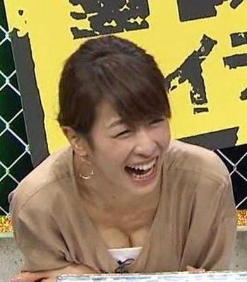 【女子アナエロ画像】カトパンが出演してたら巨乳胸チラチェックする男急増中ｗｗｗｗｗ 13