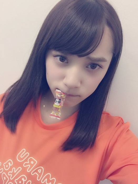 【画像】ヤクルトの巨乳マネージャーが歴代一位で可愛いしエロい 6