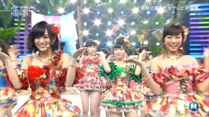 Mステに出演してるNMB48メンバーの衣装がエロい 26