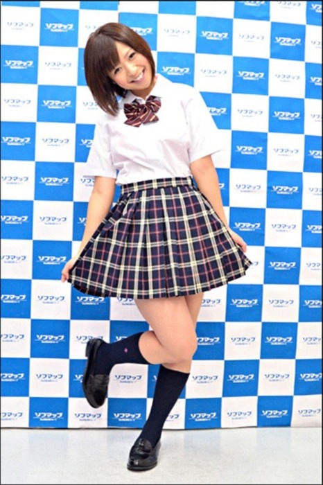 尾上若葉　人気急上昇中のFカップ巨乳AV女優のハメ撮りエロ画像32枚 4