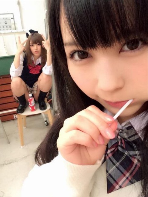 人気AV女優の自撮りエロ写メ、撮影会がすごい！ 18