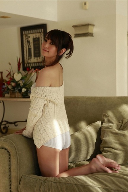 脊山麻理子　女子アナウンサーのエロいグラビア画像まとめ 16