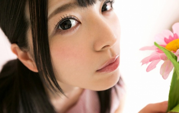 モデル並みに可愛いAV女優　上原亜衣のエロ画像60枚 13
